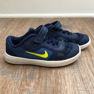 Nike boys size 9c